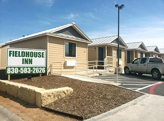 Fieldhouse Inn & Conference Center Kenedy Exterior foto